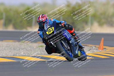 media/Oct-09-2022-SoCal Trackdays (Sun) [[95640aeeb6]]/Turn 3 (930am)/